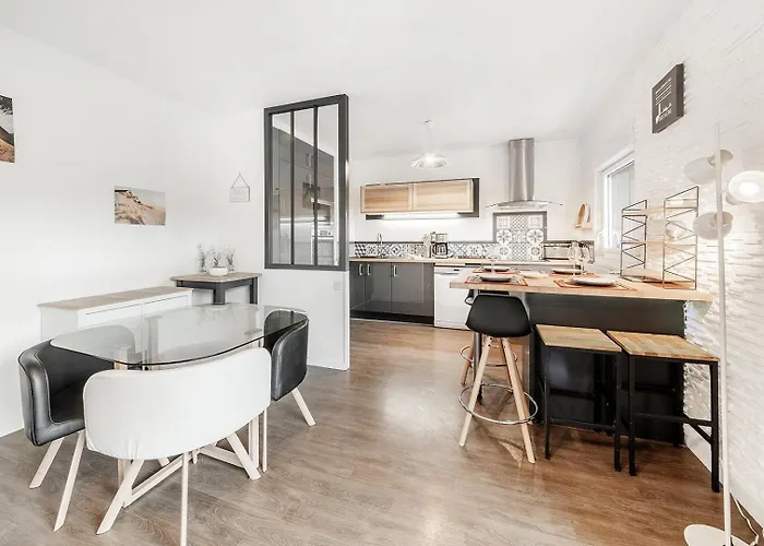 Le Prevert, T3 Avec Terrasse Et Parking